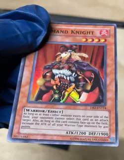 HP YUGIOH Command Knight DB2-EN114 2005 Super Rare Unlimited - Image 4