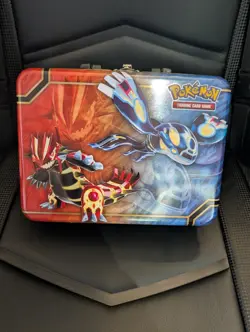 Pokemon - ORAS Collector Chest Lunchbox Tin Kyogre & Groudon Lunch box - 2014 - Image 1