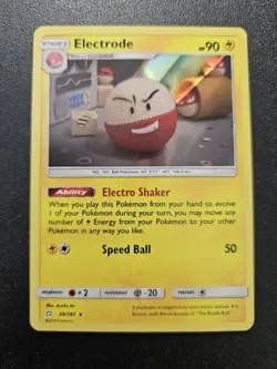 Pokemon Sun & Moon Team Up Electrode Holo Rare 39/181 NEAR MINT Asoko Ito - Image 1