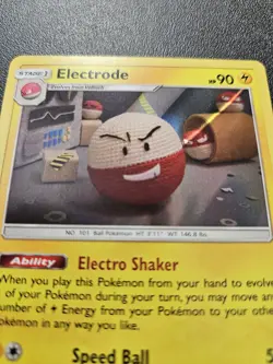 Pokemon Sun & Moon Team Up Electrode Holo Rare 39/181 NEAR MINT Asoko Ito - Image 2