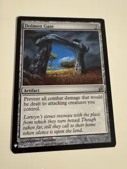 Magic The Gathering: Dolmen Gate. NM Regular. - Image 1