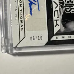 Cameron Thomas 2023-24 Panini Black Smoke Show Auto /10 - Image 2