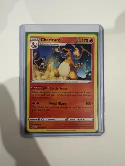 Charizard #25 Pokemon Vivid Voltage - Image 1