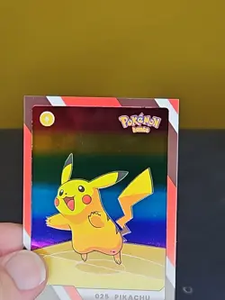Pokemon Kanto Full House Rainbow Foil Pikachu 025 - Image 3
