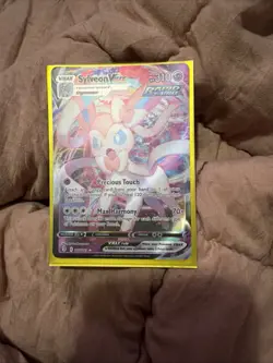 Pokemon TCG Sylveon VMAX Full Art Ultra Rare Holo Card 075/203 Evolving Skies - Image 1