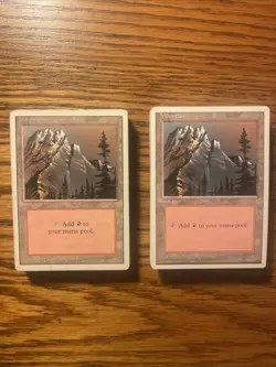 MTG: Vintage 70 Mountains Mana - 35X Revised ‘94 (3rd Ed) & 35X 4th Ed ‘95 - Image 1
