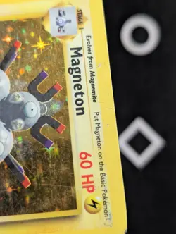 Magneton 9/102 Base Set Pokemon HP Holo CREASE - Image 5