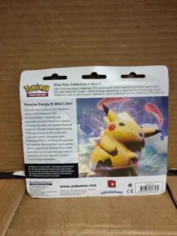 Pokemon TCG Sword & Shield Vivid Voltage 3 Pack Blister Vaporeon factory sealed - Image 4