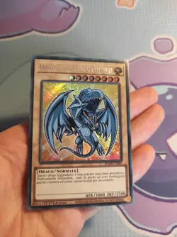YUGIOH Drago bianco occhi blu BLMM-it001 Rara segreta 1stEd CHIBI alt Artwork nm - Image 3