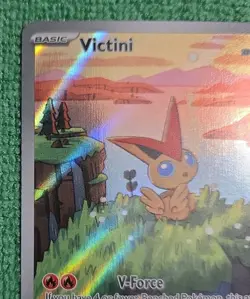 Pokemon TCG Victini Illustration Rare SVP 208 Black Star Promo - Image 5