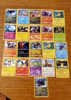 Pokemon Cards: Lot of 21 HOLO Playing Cards - Image 1
