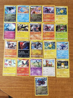 Pokemon Cards: Lot of 21 HOLO Playing Cards - Image 2
