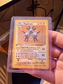 1st Edition Magneton 9/102 Base Set 1999 Holo Rare Pokemon Card - French - Image 4