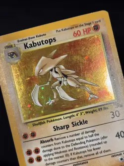 1999 POKEMON FOSSIL UNLIMITED KABUTOPS 9/62 HOLO RARE - Image 5