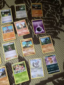 Vintage Lot Of 40 Pokemon Cards 6 Are Halo Hologram Xy179 122/156 - Image 5