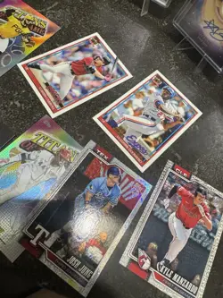 2026 Topps Series 1 Insert / Parallel 10 Card Lot | Skenes | Elly | Acuna - Image 3