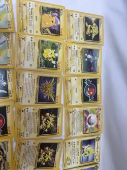 Pokemon Cards Lot Vintage Bulk - Lightly to moderately played - Image 2