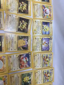 Pokemon Cards Lot Vintage Bulk - Lightly to moderately played - Image 3