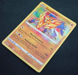 Zamazenta 102/185 Amazing Rare Vivid Voltage 2020 - Pokemon Card TCG (NM) - Image 3