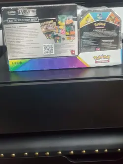 Pokemon Evolving Skies ETB Jolteon, Flareon, Umbreon, Leafeon And Tin 2-Pack - Image 2