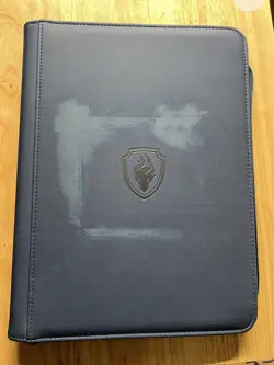 Lot of 4 Fabmaker 9 Pocket Trading Card Zip Binders, Holds 360 Cards Each - Image 4