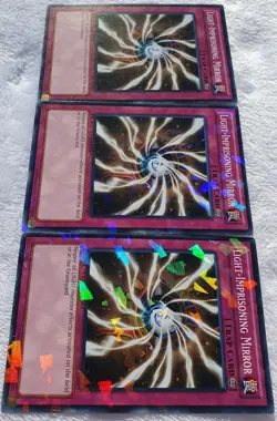 Yugioh 3x Light-Imprisoning Mirror DT07-EN097 Duel Terminal Shatterfoil Playset - Image 4