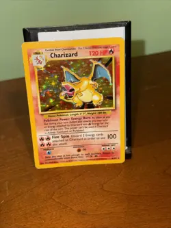 Pokemon TCG Charizard Holo 4/102 Base Set (1999) - Image 1
