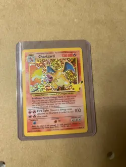 Charizard 4/102 -- 25th anniversary Celebrations: Classic Collection Holo - Image 2