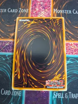 Yu-Gi-Oh! Dark Magician LC01-EN005 Ultra Rare Limited Near Mint f6/ - Image 3