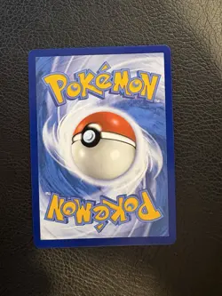 Beedrill v Alternate Full Art Holo Card 161/189 Astral Radiance Mint Condition - Image 2