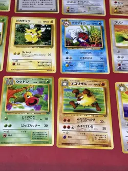 Lot of 32 Vintage Pokemon Pocket Monsters Cards Pikachu, Meowth, Etc - Image 4