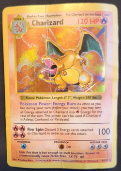 Pokemon TCG Charizard Holo Shadowless Card 4/102 Base Set 1999 DMG - Image 1