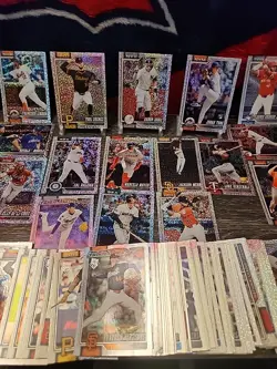 2026 Topps Series 1 Celebration Confetti Lot (x110+) - Elly, Judge, Tong, Skenes - Image 4