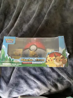 Sealed Pokemon Pikachu & Eevee Poke Ball Collection Box 5x Packs 2018 - Image 1