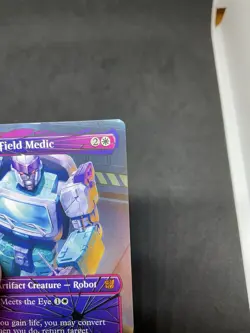 Ratchet, Field Medic (Shattered Glass) Universes Beyond: Transformers Regular 17 - Image 2