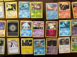 Pokemon Cards 500 NM Card Lot (Holo, Rare, Gym Hero, Jungle, Fossil, 1st ed..), - Image 3