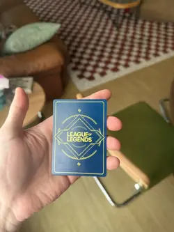 Ahri Alluring (Launch Exclusive) Riftbound ENG Promo Foil Holographic NM+ PAX26 - Image 2