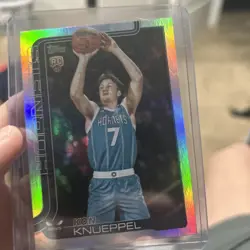 2025-26 Topps - Kon Knueppel #204 Rainbow Foilboard (RC) - Image 1