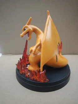 Charizard EX Super Premium Collection Figure Statue Card Stand - Image 4