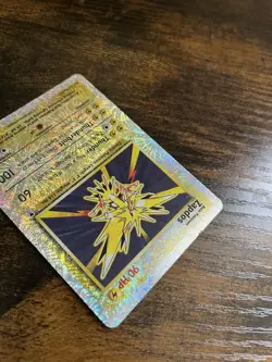Pokemon TCG Zapdos Reverse Holo Rare Legendary Collection 19/110 Damaged - Image 5