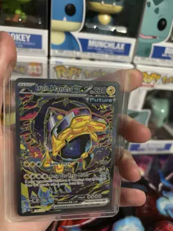 Pokemon TCG Iron Hands ex 154/131 Prismatic Evolutions Full Art Holo 230 HP Eng - Image 1
