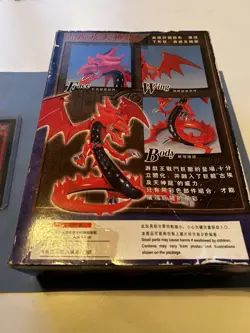 Yu-Gi-Oh! Slifer the Sky Dragon (LC01-EN002) Ultra Rare Limited Edition with toy - Image 3