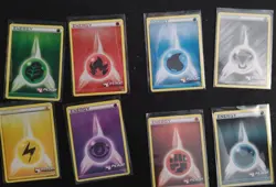 8 Basic Energy Play Pokemon Promo Black & White holo - Image 1