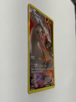 Pokemon TCG Reshiram XY74 Black Star Promo Legendary Collection XY Moderately - Image 3