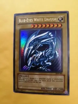 Yu-Gi-Oh Blue-Eyes White Dragon SDK-001 Ultra Rare Unlimited Starter Deck - Image 1