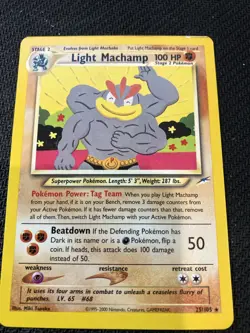 Light Machamp 25/105 Neo Destiny LP Pokemon - Image 1