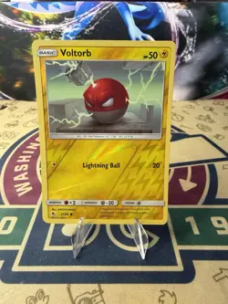 Pokemon TCG Voltorb Hidden Fates 21/68 Reverse Holo Common - Image 1
