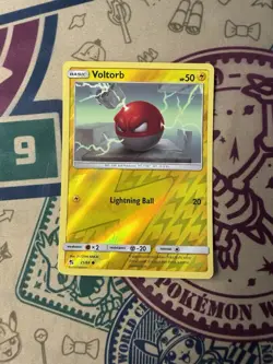 Pokemon TCG Voltorb Hidden Fates 21/68 Reverse Holo Common - Image 3