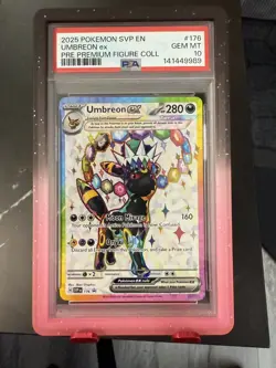 2025 POKEMON PRISMATIC EVOLUTIONS PREMIUM FIGURE COLLECTION UMBREON EX PSA 10 - Image 1