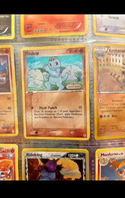 POKEMON LOT OF 18 (MP Condition) - VALUABLE HOLOS, VINTAGE CARDS, AND MEW LV. X! - Image 3